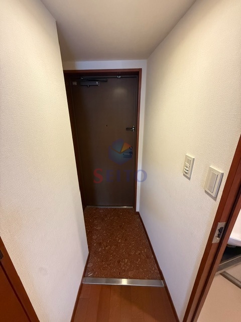 フォレステージュ江坂垂水町の玄関写真