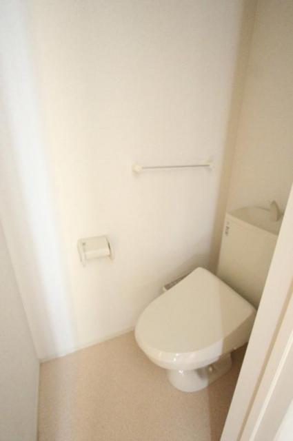 ロードサイドヒルズ林のトイレ写真