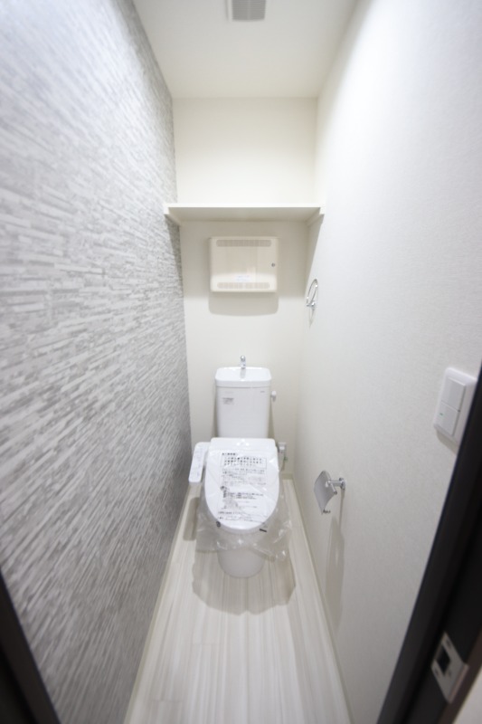 ＪＲ東海道本線 立花駅 徒歩12分 3階建 築3年のトイレ写真