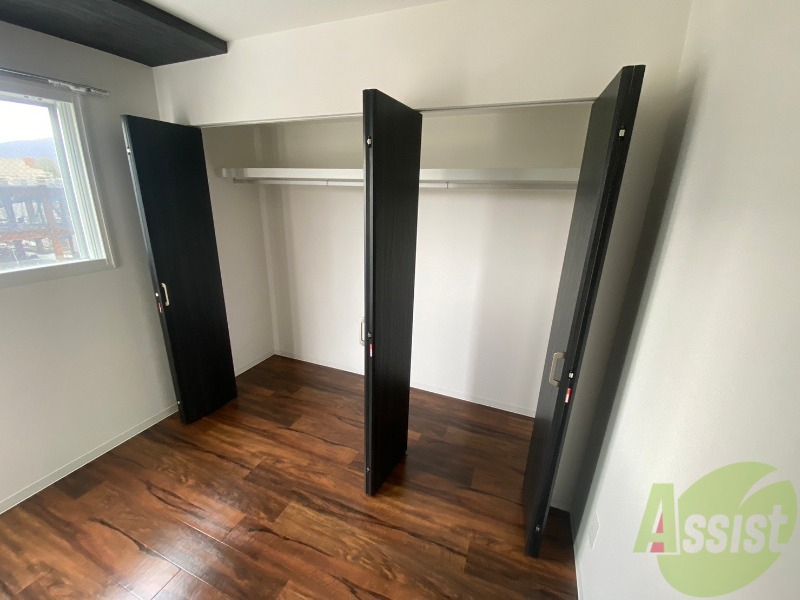 収納　収納もバッチリあるのでお部屋が片付きますよ！