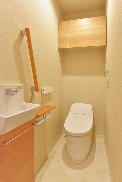 レフィナード エヌのトイレ写真