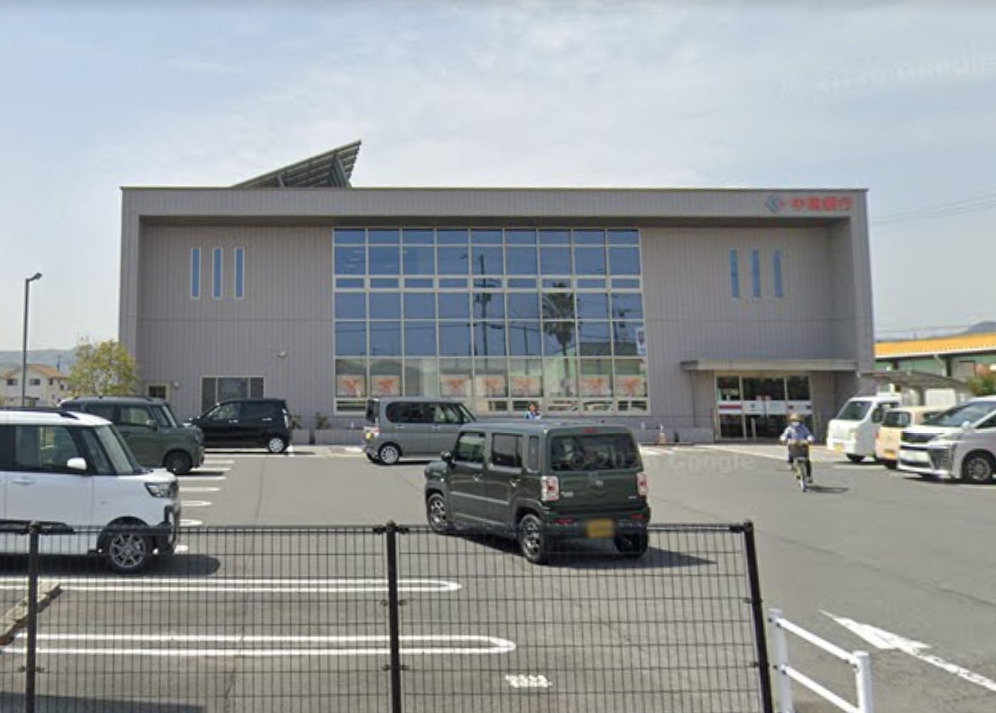 銀行　中国銀行真備支店（銀行）まで404m