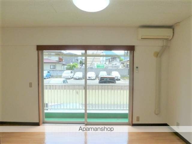 山形新幹線 山形駅 徒歩11分 4階建 築47年の居間写真