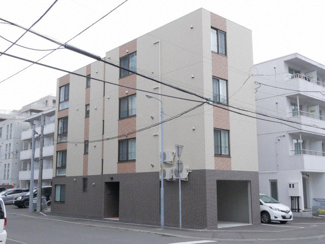 建物外観　★経済的な都市ガス・ネット無料！★エアコン・WIC完備♪★