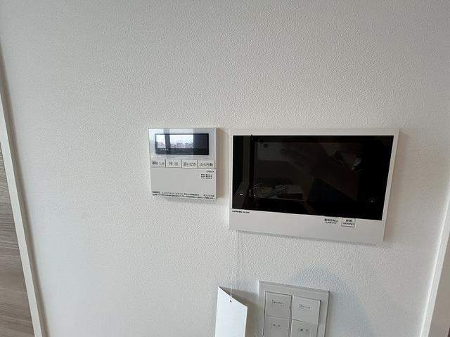 バルコニー　浴室乾燥機完備
