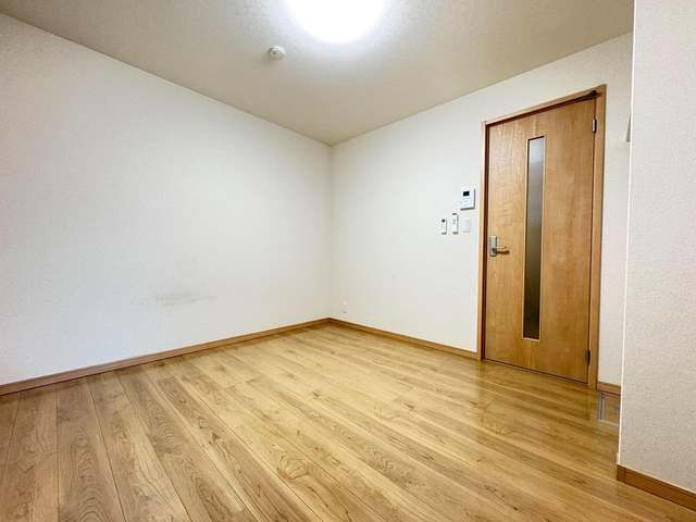 その他部屋・スペース　窓から暖かな日差しが入ります♪