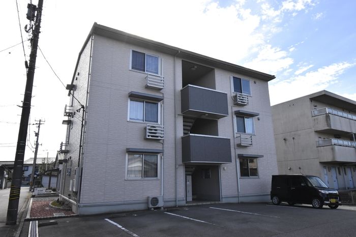 建物外観　きれいな外観です
