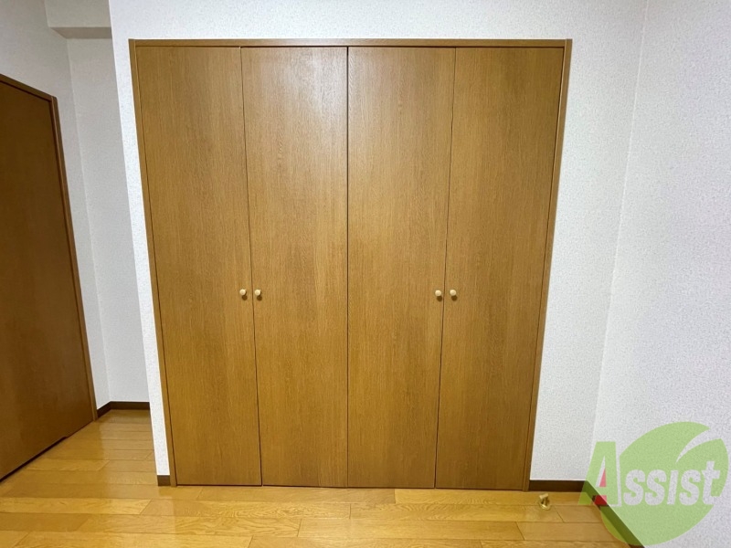 収納　リビングには大きめのクローゼットがあります！
