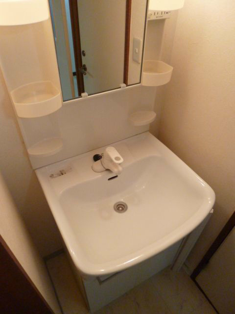 洗面設備　独立洗面台があります。