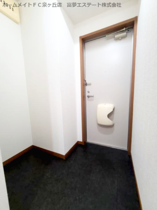 カンターレ鶯谷II番館の玄関写真