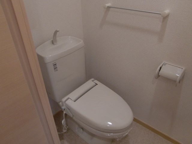 トイレ　同物件別室参考写真