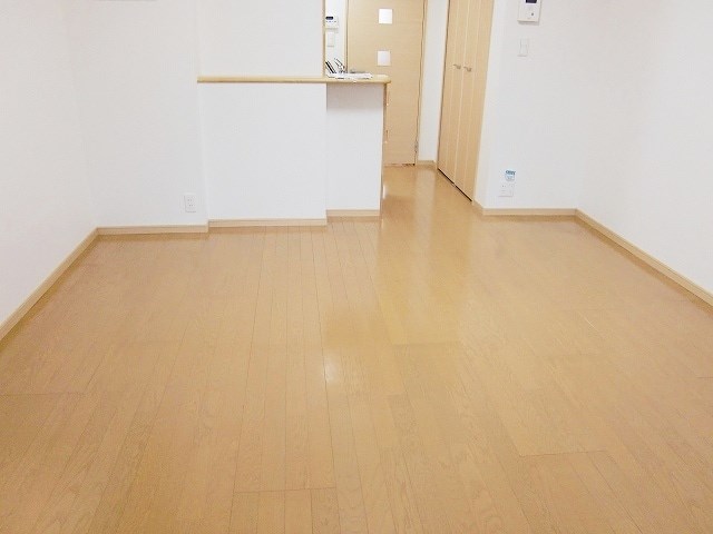 居室・リビング　同物件別室参考写真
