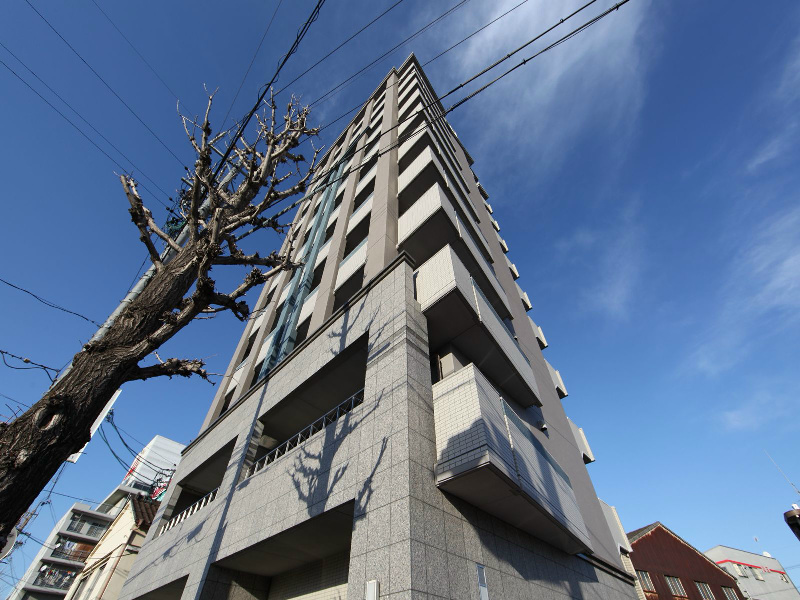 建物外観　外観　防犯カメラ付　オートロック付　全部屋角部屋