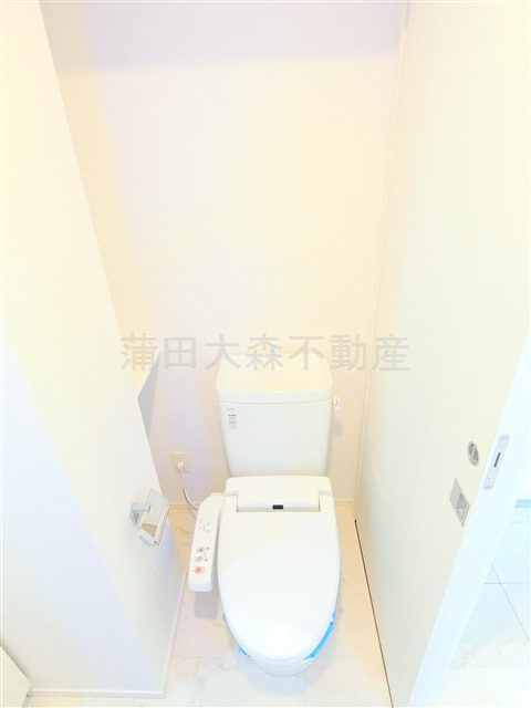 トイレ　温水暖房便座付トイレ