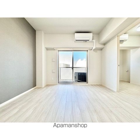 ドゥーエ町屋IIの居間写真