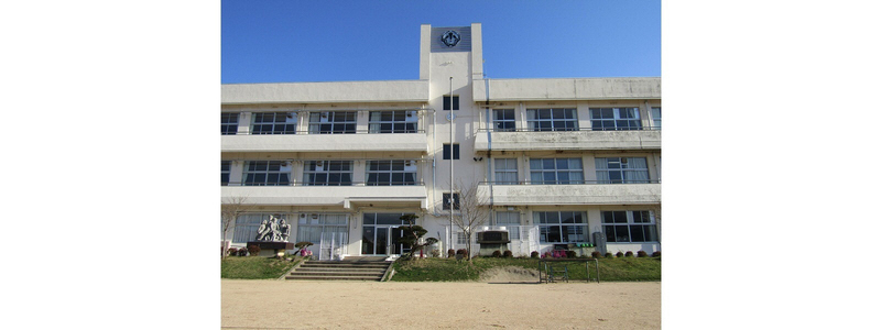 小学校　菅生小学校（小学校）まで982m