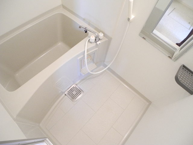 バス・シャワールーム　写真は別のお部屋の写真です。