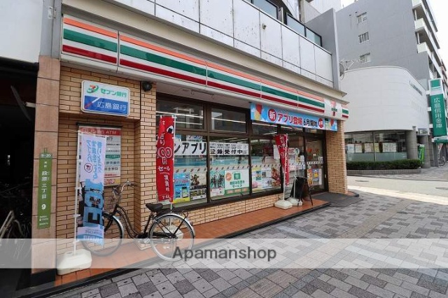 コンビニ　セブンイレブン（コンビニ）まで1215m