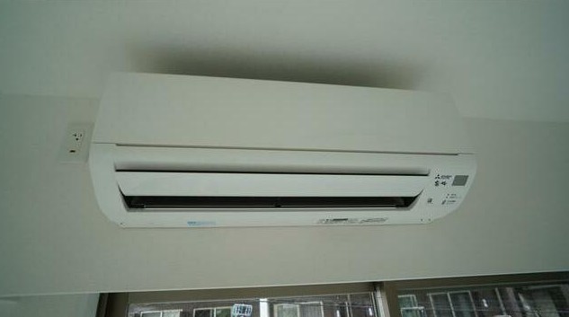 その他　エアコン付