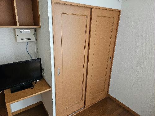 収納　クローゼット