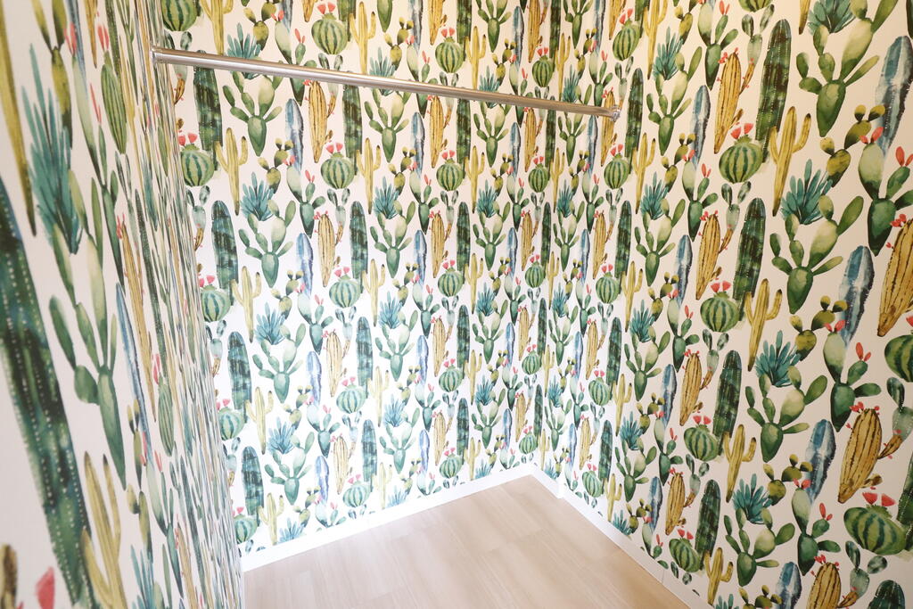 収納　オシャレなクロスの収納スペース♪