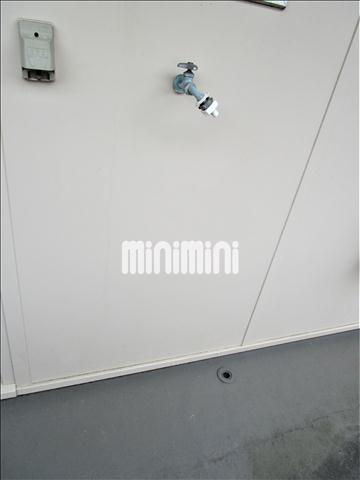 洗面設備　洗濯機置場です。