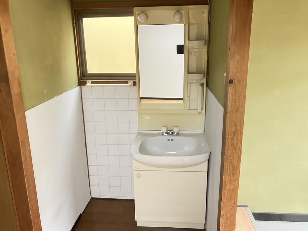 洗面設備　独立洗面台です！