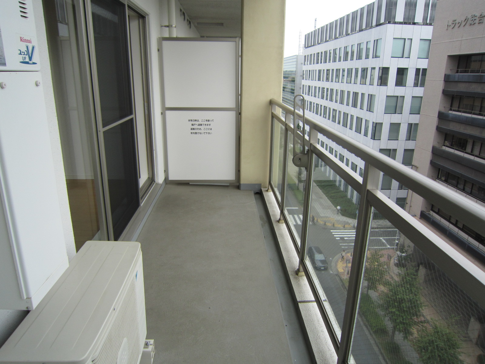 バルコニー　バルコニー