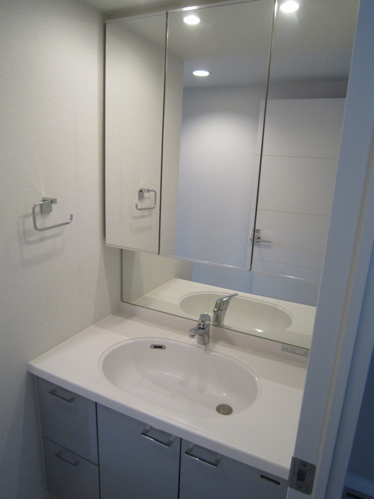 洗面設備　独立洗面台