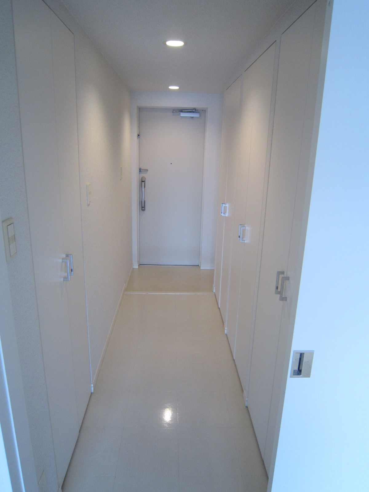 玄関　シューズボックス付き