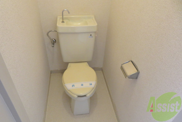 トイレ　トイレは清潔感があってお手入れもしやすそうです。