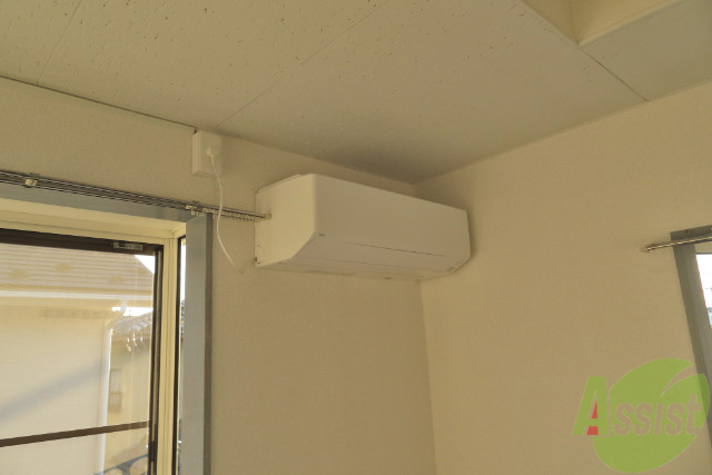 その他設備　エアコンが設置されているので快適に過ごせますよ。