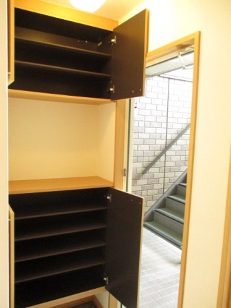 玄関　※他部屋参考