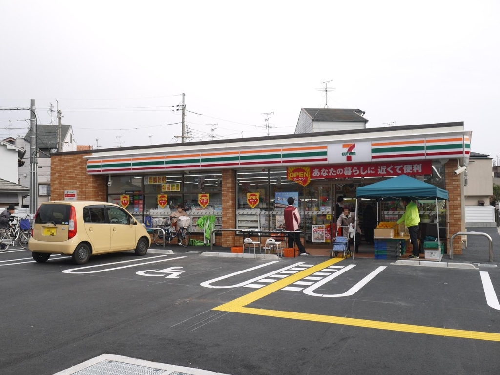 コンビニ　セブンイレブン 寝屋川対馬江東町店（コンビニ）まで214m