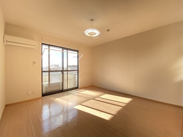 居室・リビング　洋室