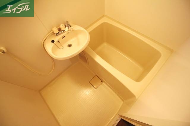 バス・シャワールーム　バスルーム