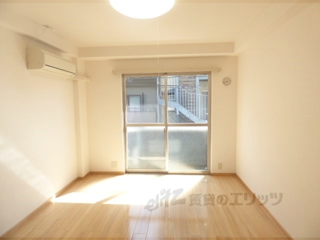 居室・リビング　居室