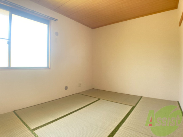 その他部屋・スペース　７帖の和室です。畳の部屋でのお昼寝は気持ちいいですよね～