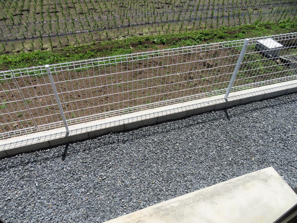 庭　専用庭付きです。