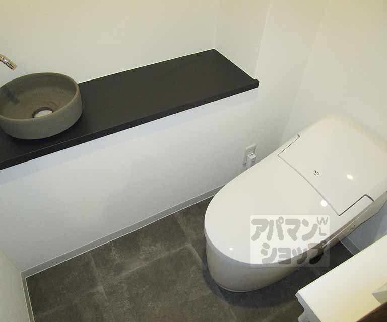 トイレ　２０２号室の写真です。