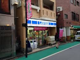 コンビニ　ローソン経堂一丁目店（コンビニ）まで72m