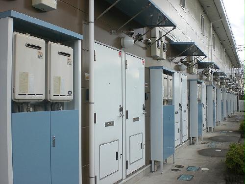 玄関　宅配ボックスがついてます！