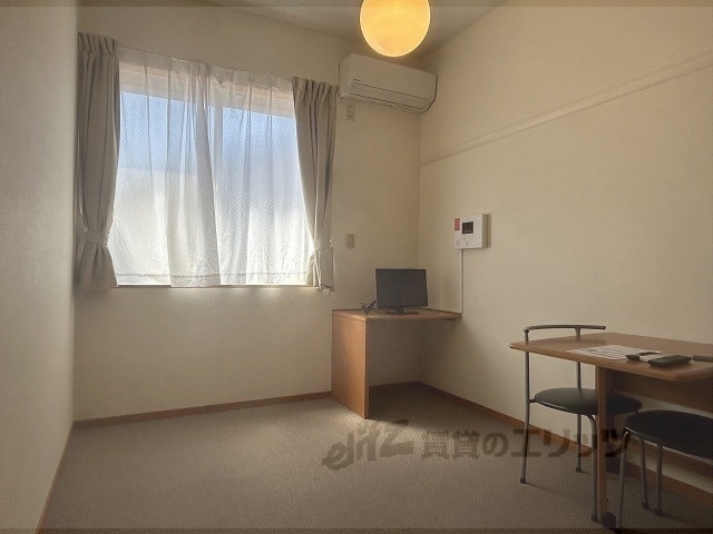 居室・リビング　洋室