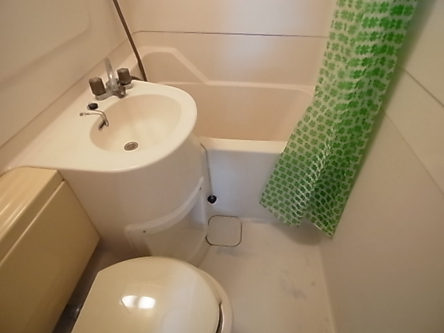 バス・シャワールーム　バスルーム