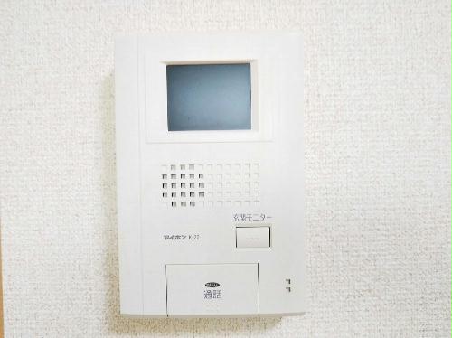 その他設備　モニター付きインターホンで安心。同タイプの写真です。