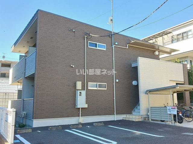 【ジュネス　Ｋの建物外観】