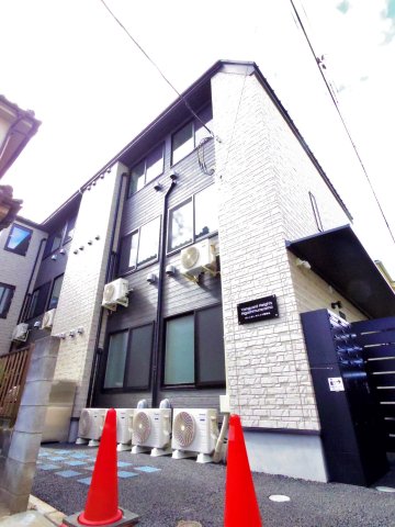 【東村山市諏訪町のアパートの建物外観】