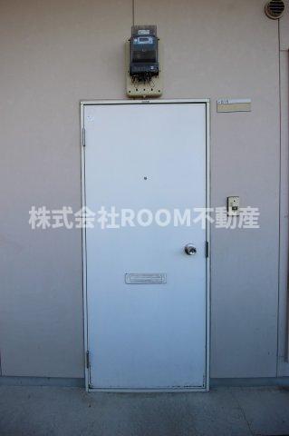 玄関　収納もある玄関です