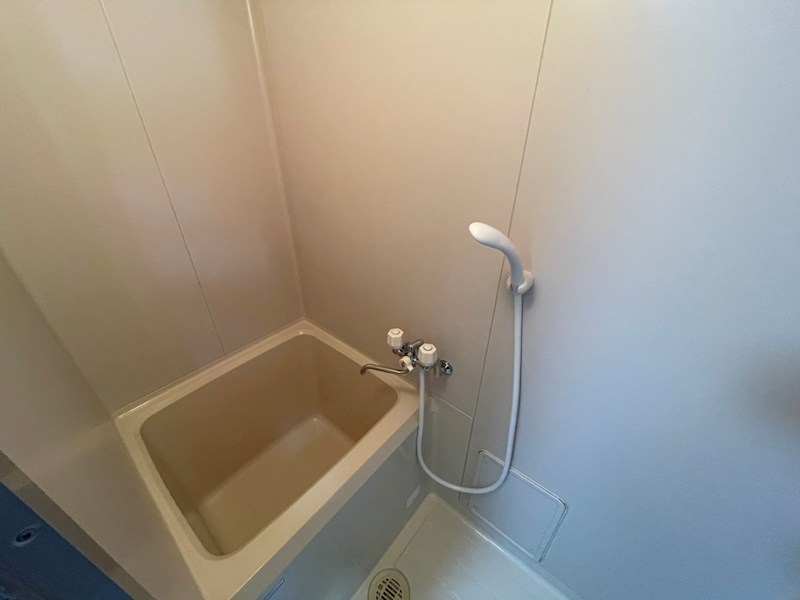 バス・シャワールーム　バス・トイレ別です