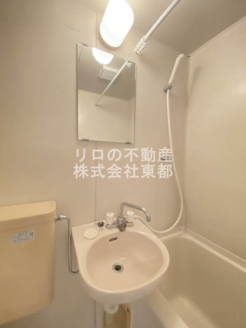 洗面設備　洗面ボウルもついているので、ここで洗顔できますね☆